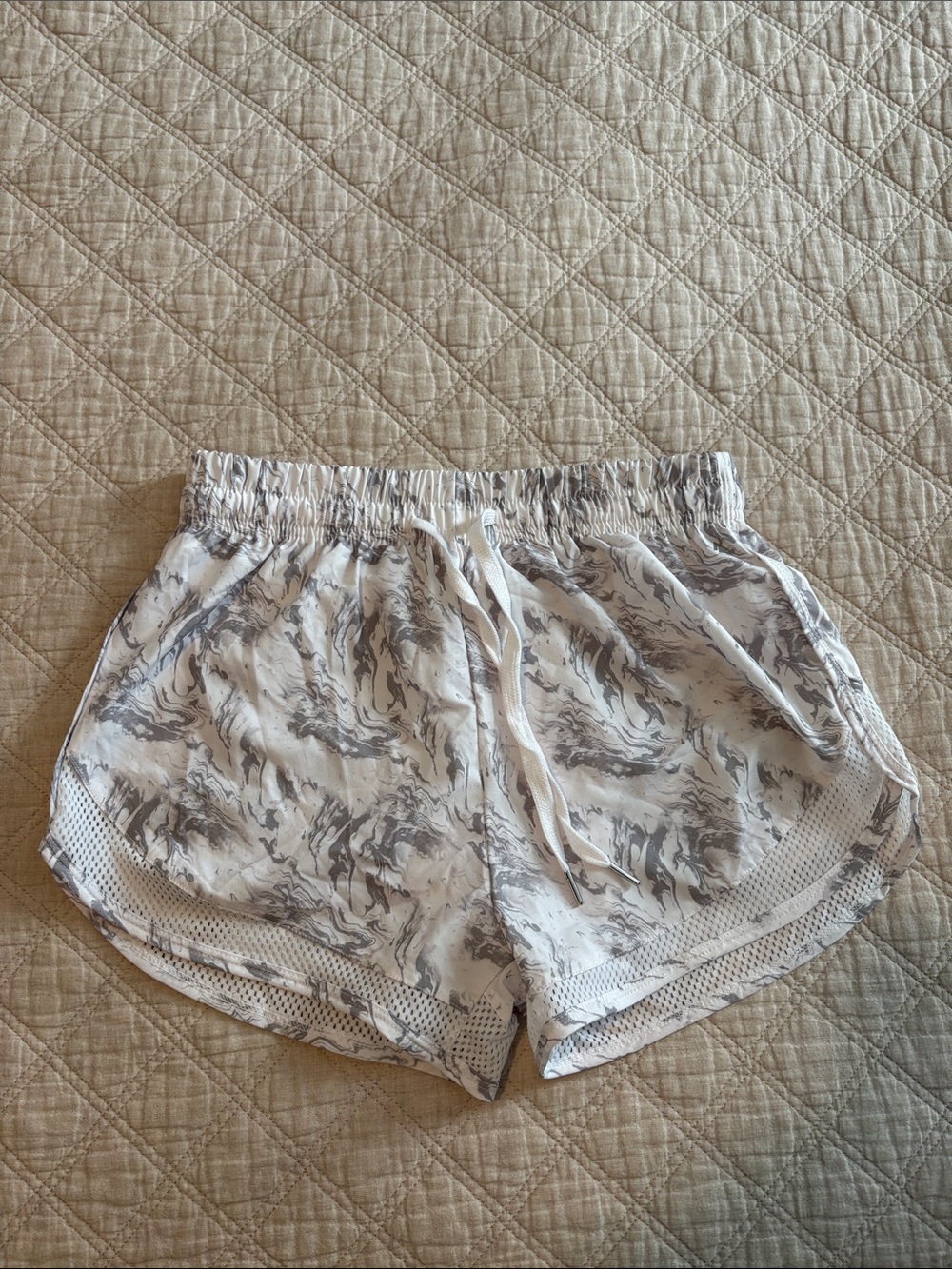 CALIA by Carrie Underwood White Marble-Print Athletic Shorts